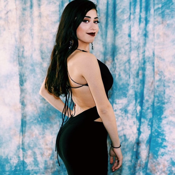 Meet your Posher, Sara - Picture 1 of 1